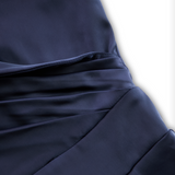 Haljina midi u vintage stilu od satena s drapiranim ovratnikom