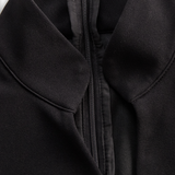 Refinirana Crna Haljina s Pojasom i Mandarin Ovratom