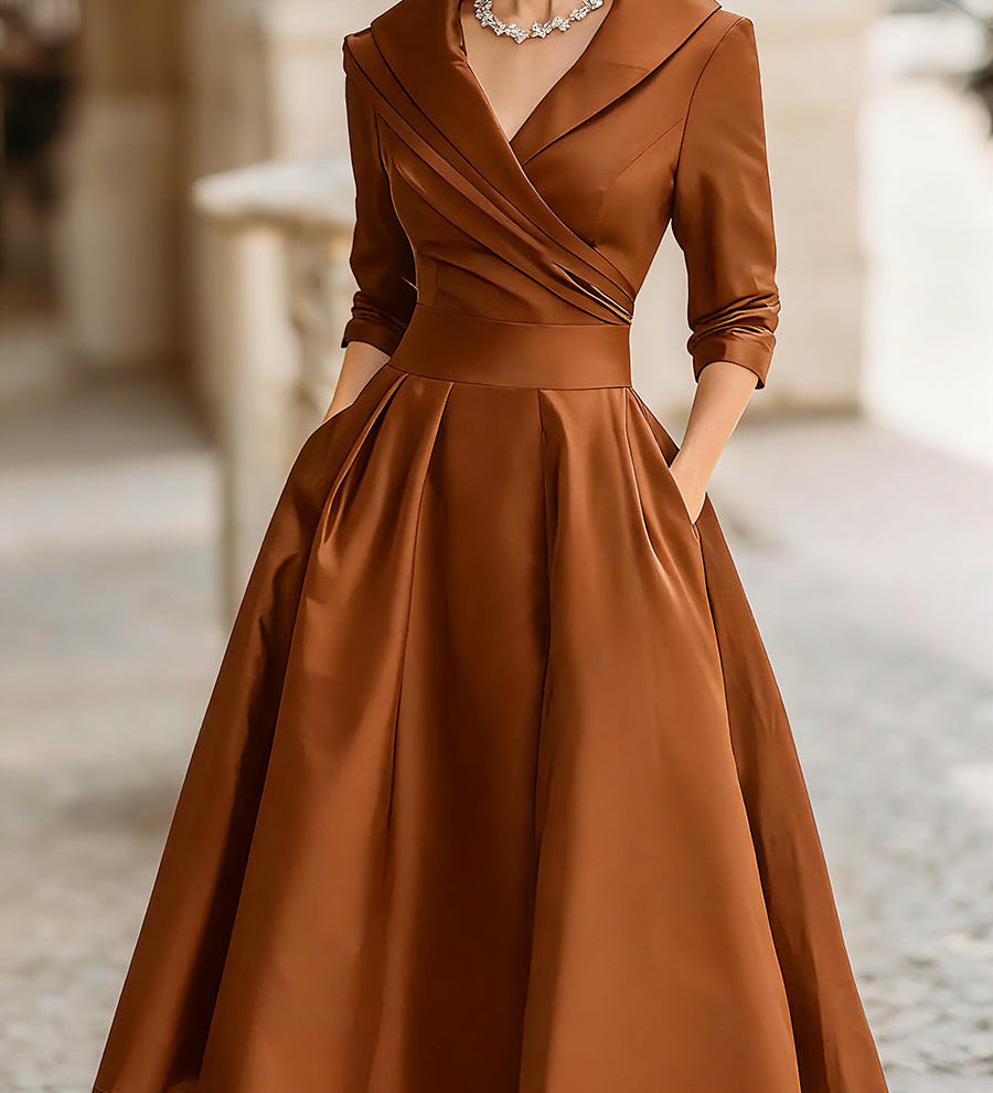 Haljina midi u vintage stilu od satena s drapiranim ovratnikom