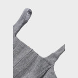 Karolina – Moćni Trodijelni Kostim