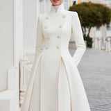 Elegantna dvostruko kopčana kaput-haljina