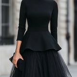 Set strukturiranog peplum topa i slojevite midi suknje