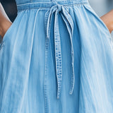 Haljina s halter izrezom od svijetlog trapera