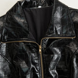 Sjajna haljina midi kroja s efektom krokodila