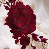 Chic bijeli sako s crvenim ružama