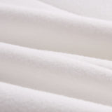 Chic bijeli sako s crvenim ružama