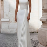 Elegantna Satenasta Haljina s Naborima i Ogrlicom