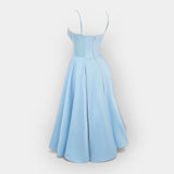 Elegantna Midi Haljina sa Stilskom Linijom